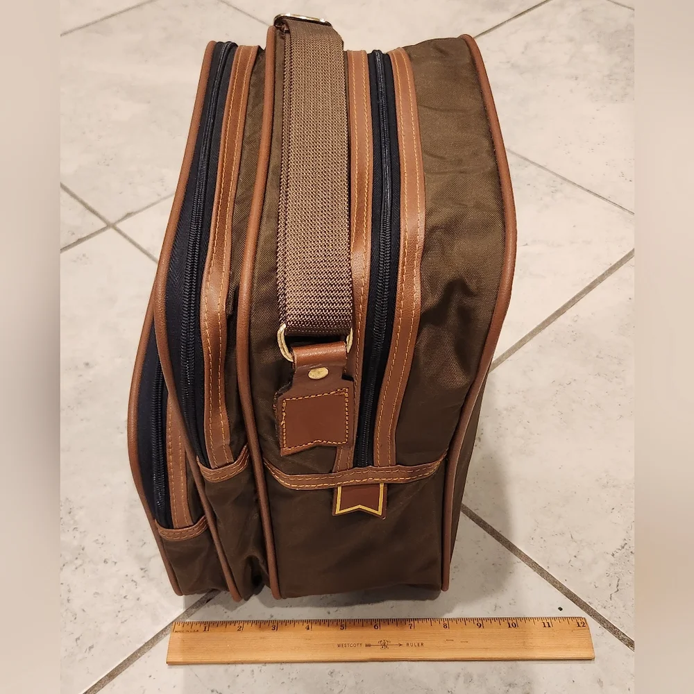 NEW Vintage Lark Expandable Canvas‎ Leather Overnight Weekender Carry-On Luggage
